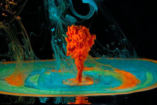 Illustration for article titled El curioso arte de fotografiar líquidos de colores
